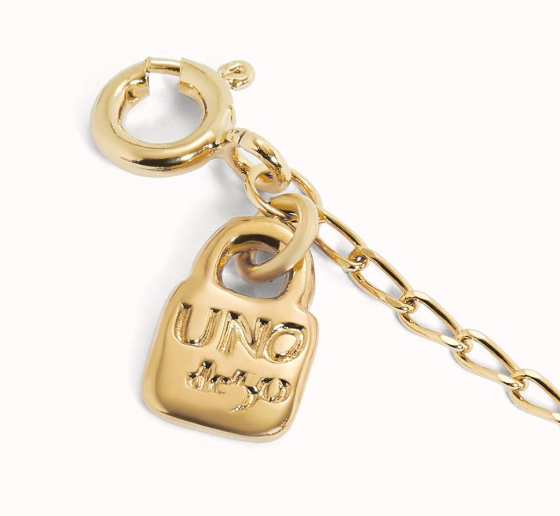 Link chain charm necklace